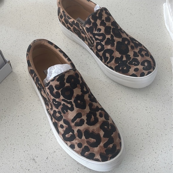 Steve Madden Slip Ons - Picture 2 of 4